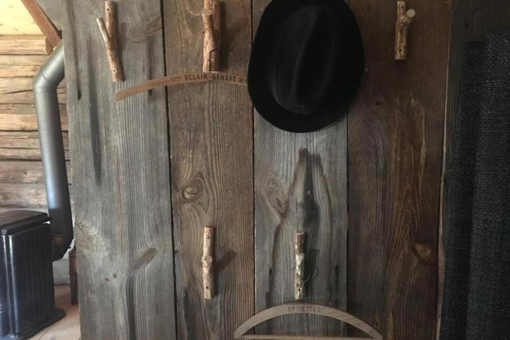 La Cabane De L'Homme Tranquille Le Tretien Ngoại thất bức ảnh
